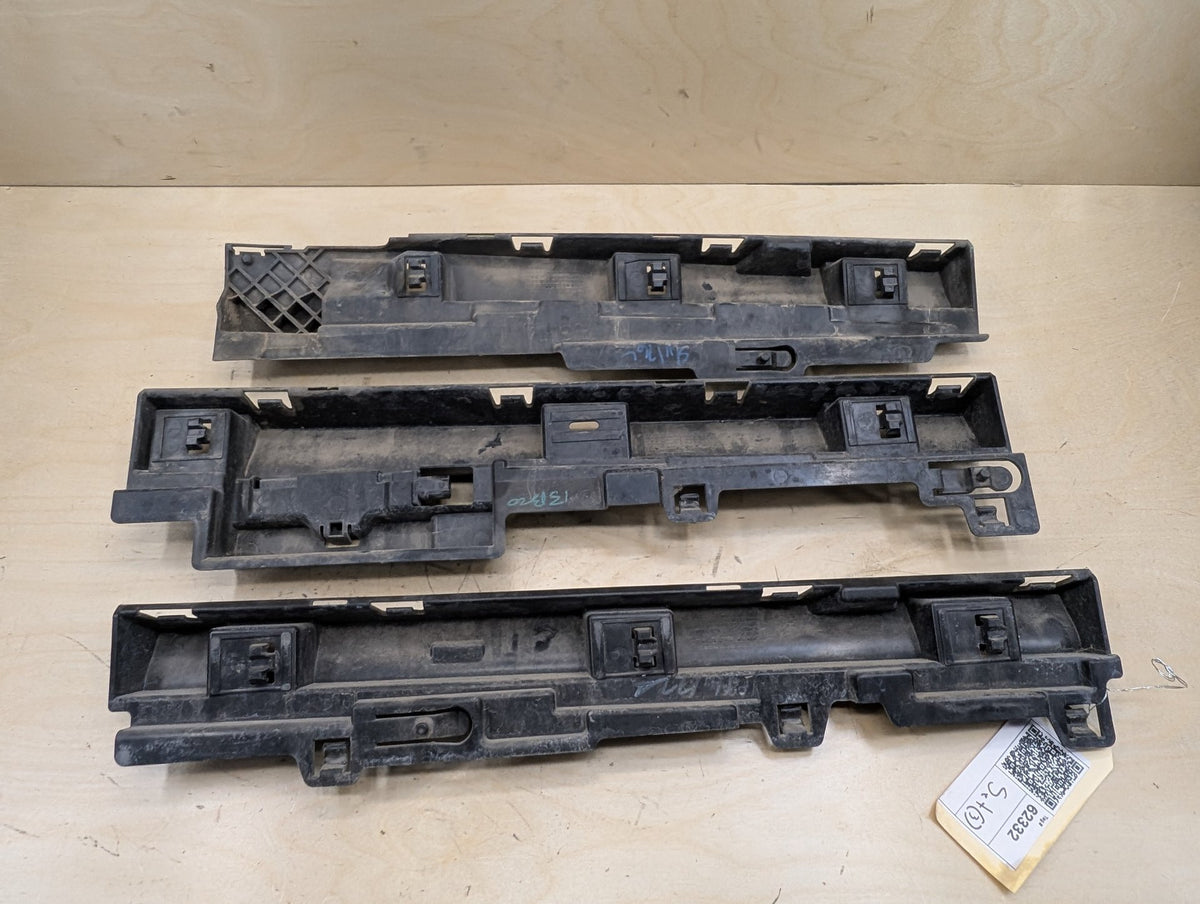 2012-2018 BMW 335i F30 Left Driver Side Skirt Rocker Panel Brackets SET 7256919