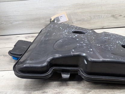 OEM BMW G12 G30 540 M550 750 M760 Windshield Wiper Washer Reservoir Tank Pump