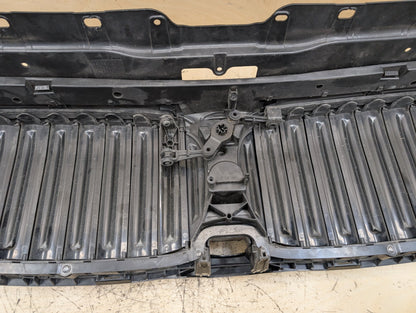 2016-2019 BMW 740i G12 Front Left Right Upper Bumper Cover Kidney Grilles SET 8091760 OEM