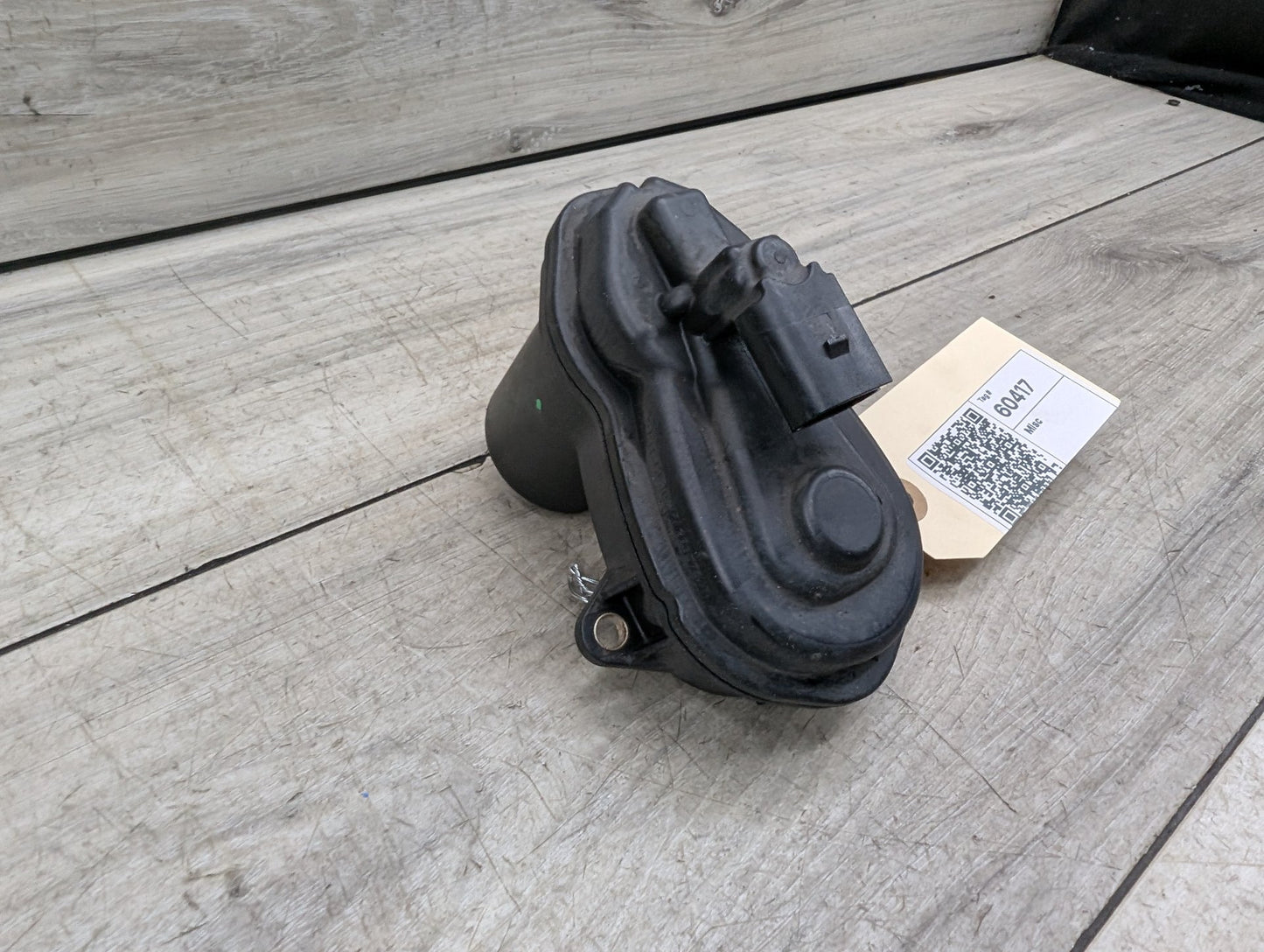 2017-2023 BMW 530i G30 Rear Left or Right Brake Caliper Actuator 6870567