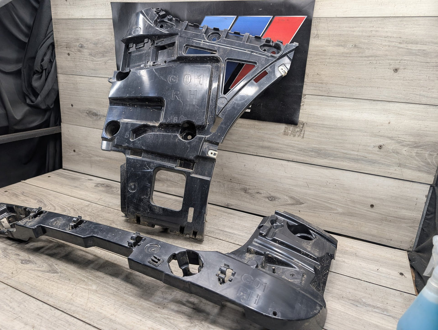2018 - 2024 BMW X3 G01 Rear Right Passenger Bumper Support Brackets SET 7400666 B46B20O1