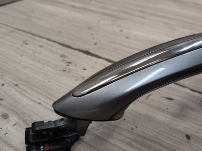 2011-2016 BMW M5 F10 Right Passenger Door Handle w/ Comfort Access 7305283 OEM