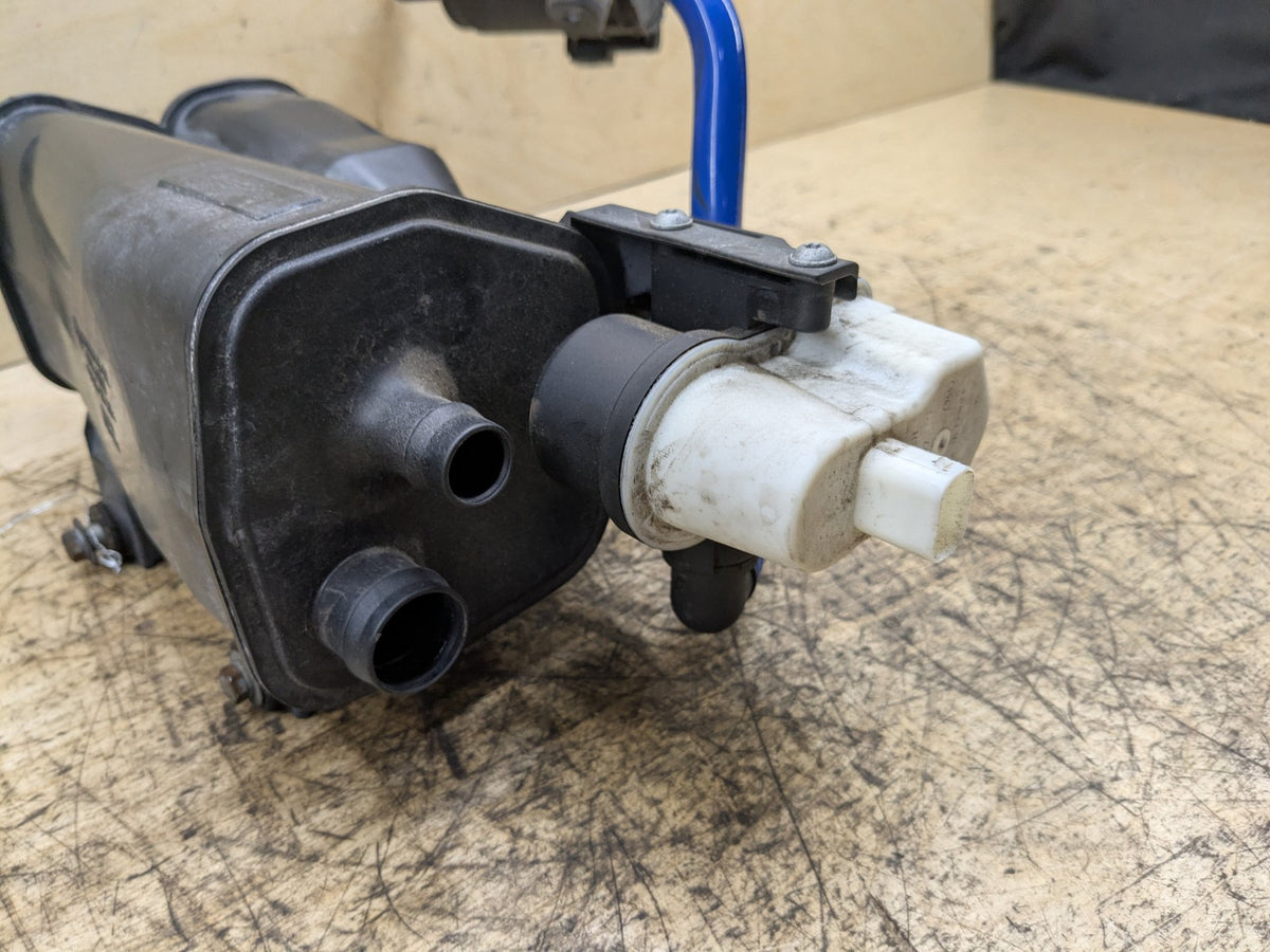 OEM BMW E89 E90 E92 E93 Charcoal Filter Fuel Tank Vapor Evaporator Cannister