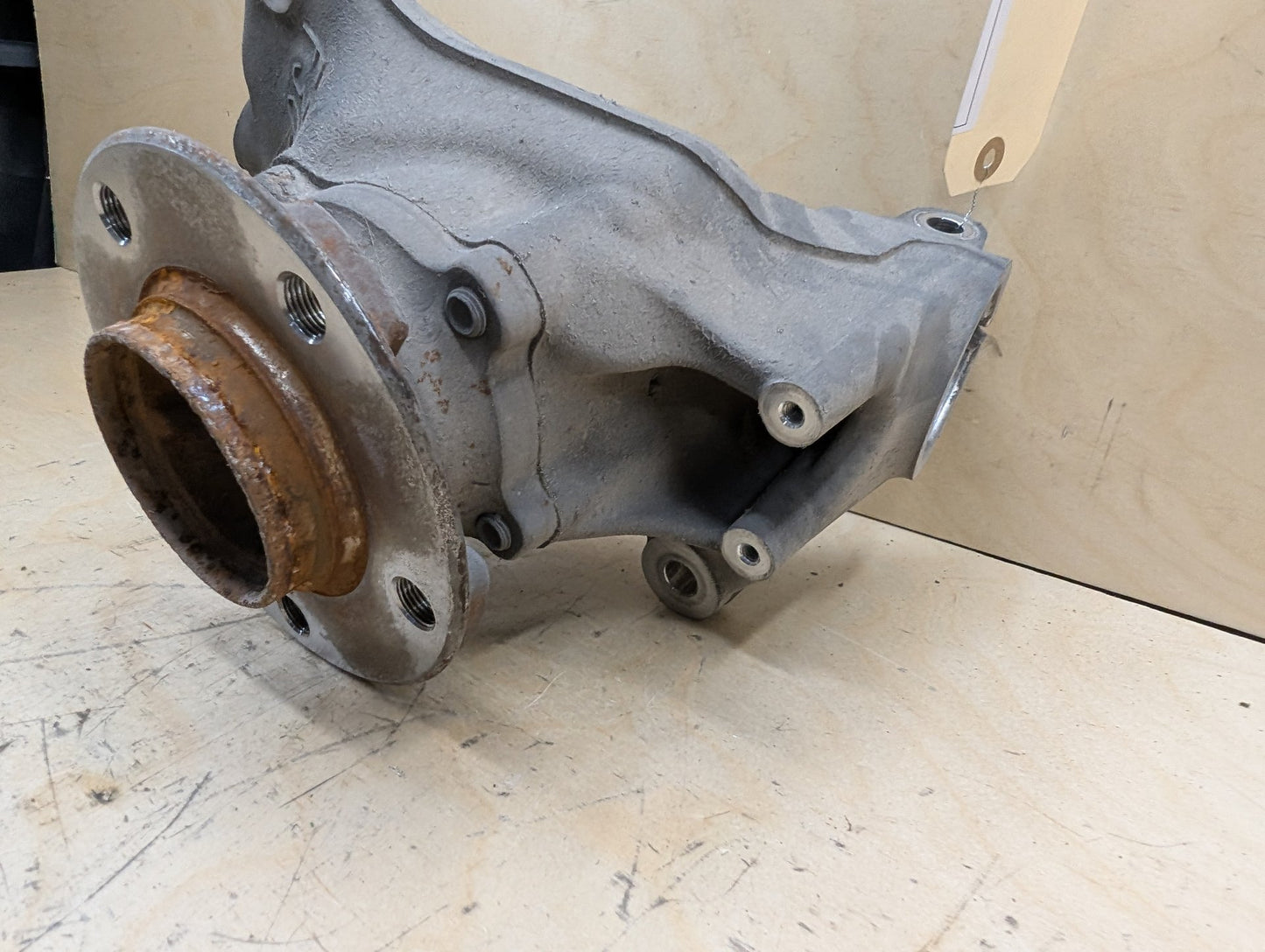 2012-2018 BMW 320i F30 Front Left Driver Spindle Knuckle w/ Bearing 6792287