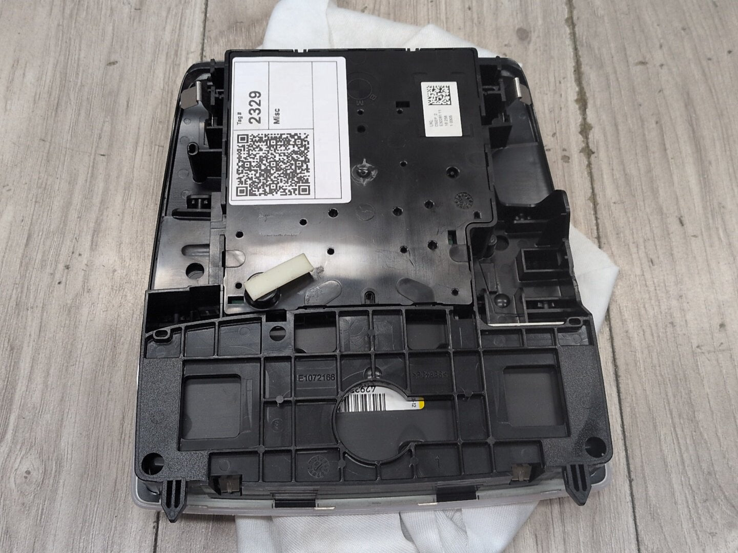 OEM BMW F22 F30 F32 F36 F80 F82 M3 Headliner Roof Console Dome Light SOS Switch