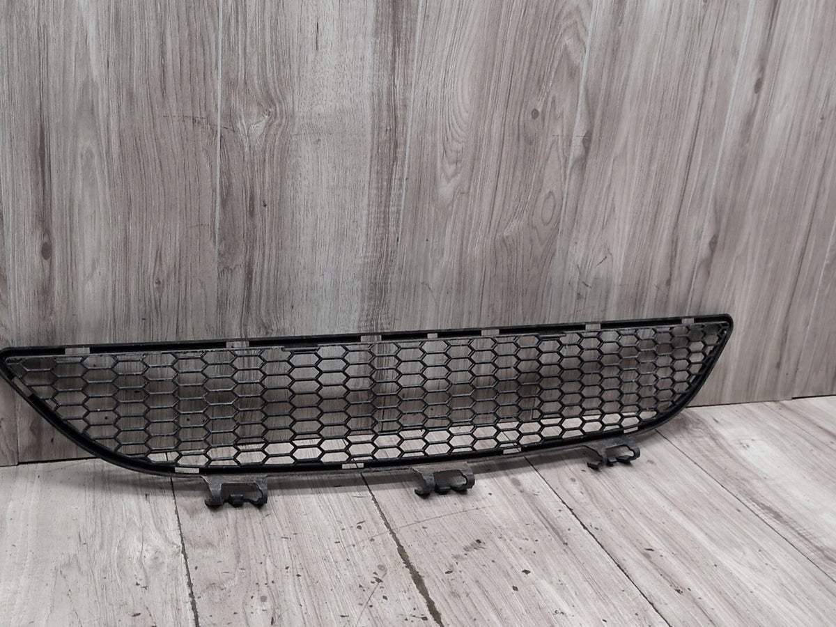 2004-2010 BMW M6 E64 Front Middle Center Bumper Cover Grille 7898287 OEM