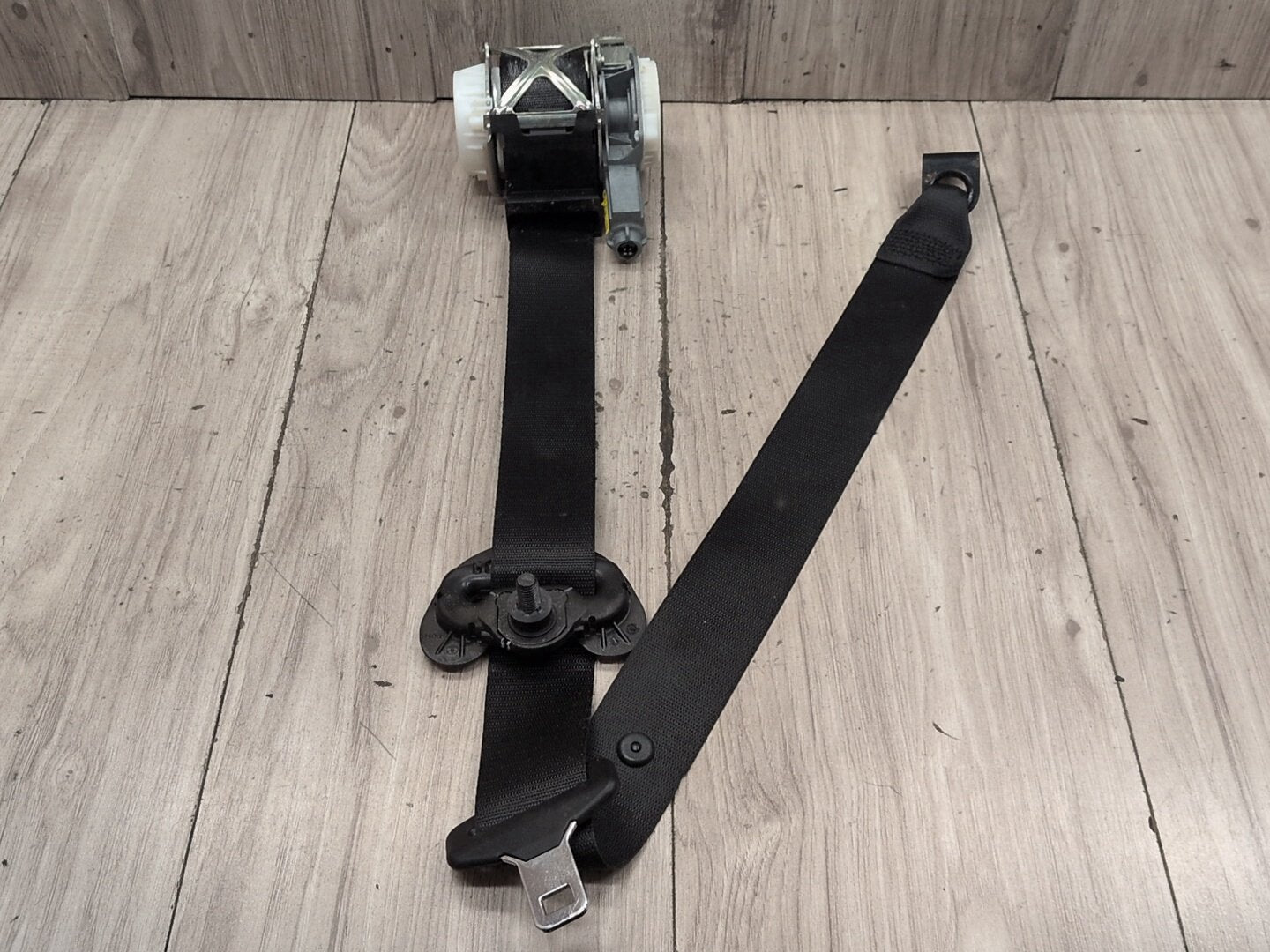 14-20 OEM BMW F22 F32 F82 M4 430 440 Front Left Driver Seatbelt Retractor Black