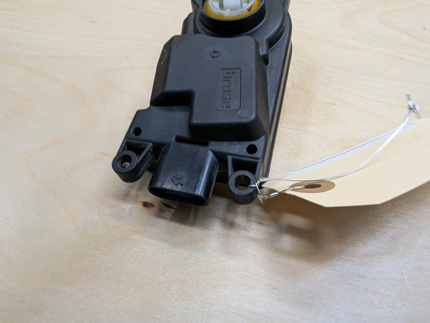 2018-2024 BMW X3 G01 Front Bumper Radiator Air Flap Shutter Motor Actuator C93091-113