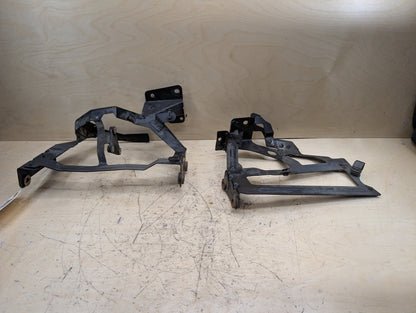2011-2017 Audi RS5 8T Radiator Lower Mounting Brackets SET 8K0121259 OEM