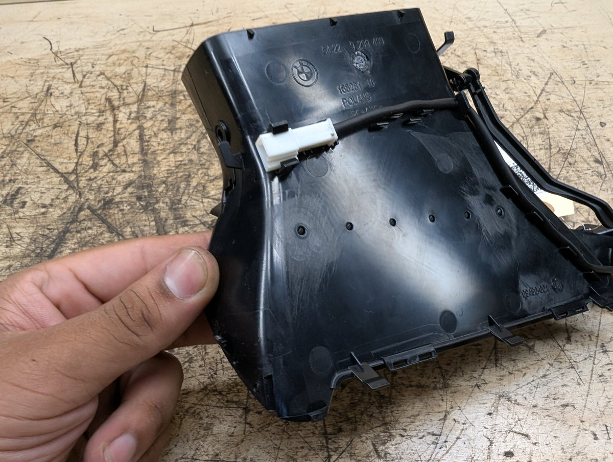 16-19 OEM BMW G12 740 750 Dash Dashboard Right Passenger Side Air Vent