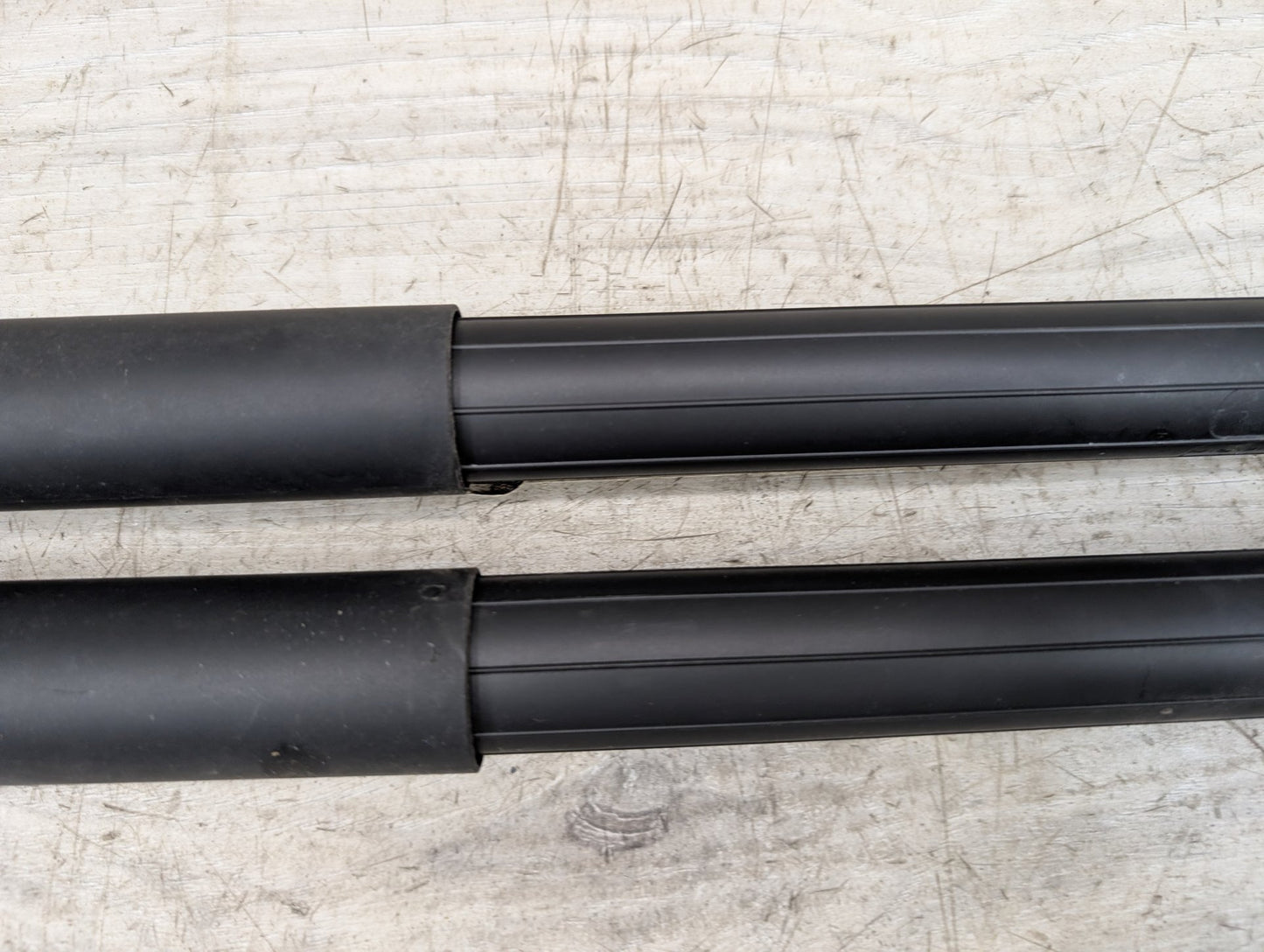 2007 - 2013 BMW X5 E70 Rear Left Right Liftgate Trunk Lid Strut Shock Supports SET  N62B48B