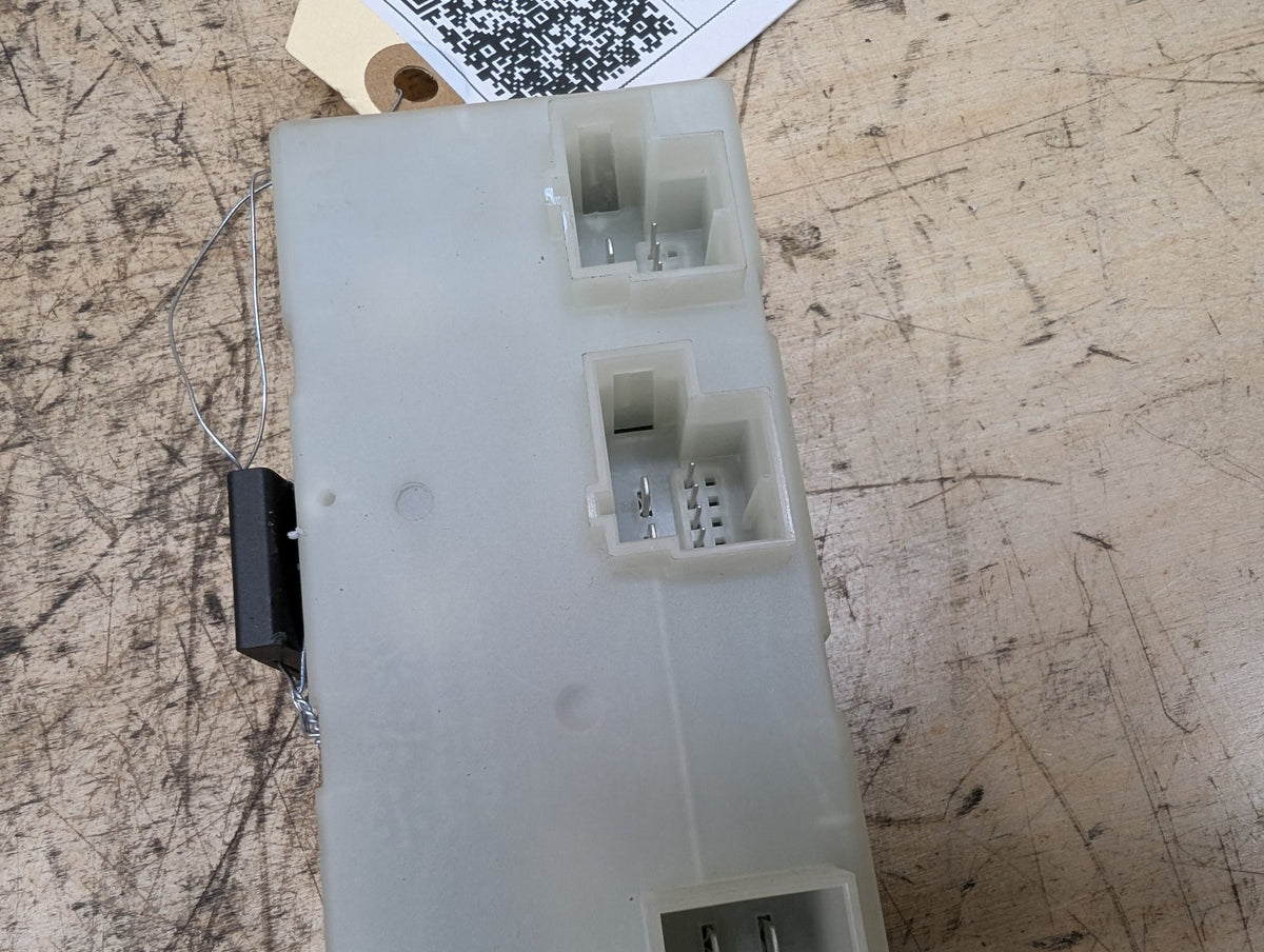 16-19 OEM BMW G11 G12 G30 F90 M5 740 750 Rear Trunk Lid Lift Control Module