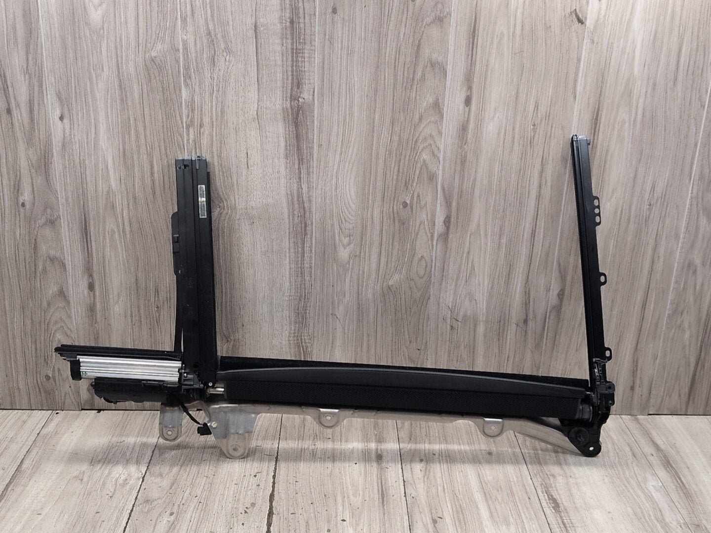 2016-2022 BMW 750i G12 Rear Right Passenger Door Window Glass Roller Sunshade Blind 7358910 OEM