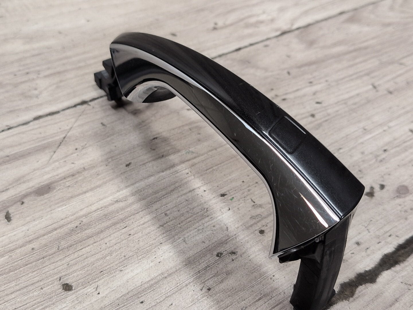 2009-2012 Mercedes-Benz E550 W212 Front or Rear Right Passenger Exterior Door Handle A2047600620 OEM