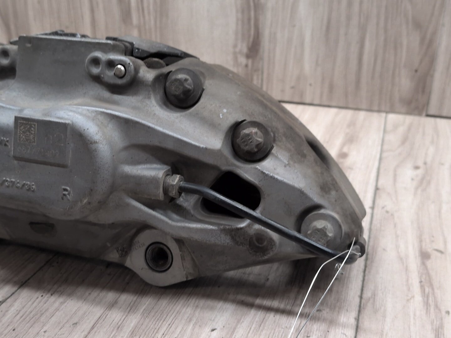 2019 - 2026 BMW X5 G05 Front Right Passenger Brake Caliper 6877714 N63B44M3