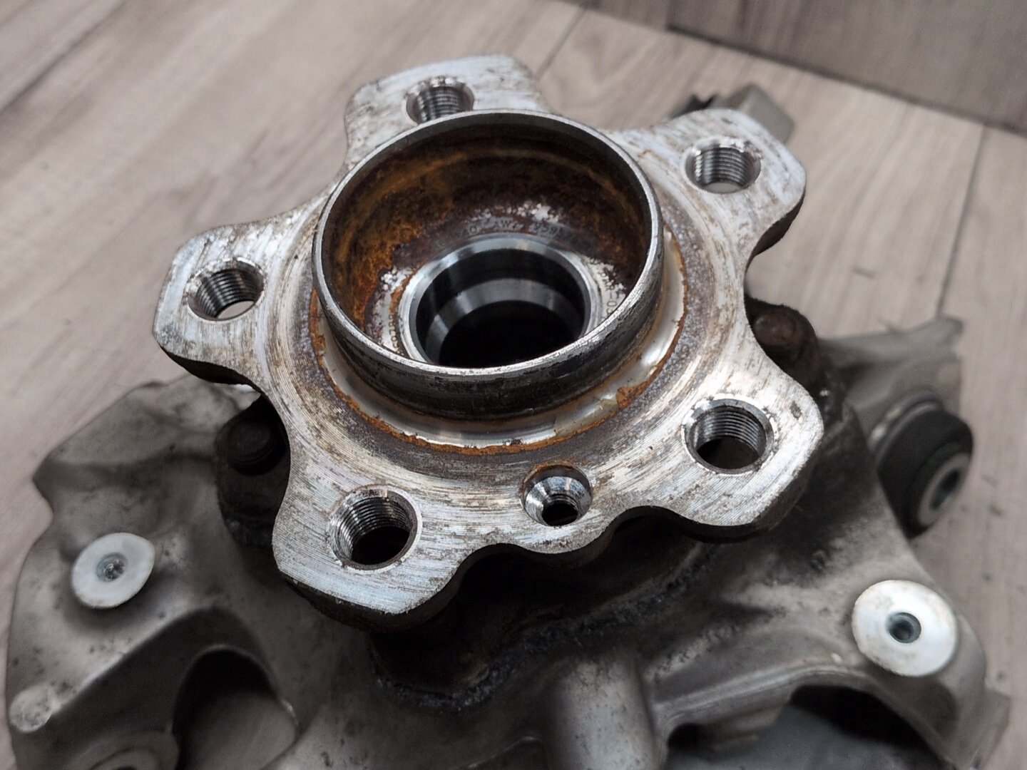 OEM BMW G20 330 M340 REAR Right Passenger Knuckle Wheel Hub Spindle Bearing
