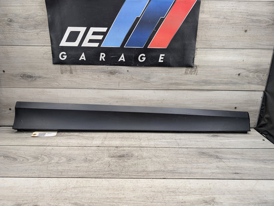 2011 - 2017 BMW X3 F25 Front Right Passenger Exterior Door Trim Molding 7205780 N20B20A