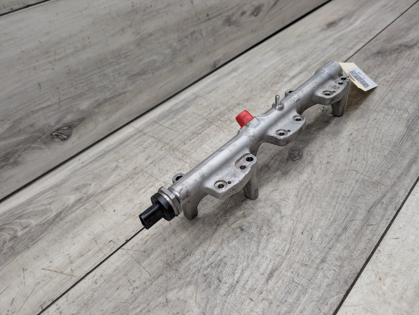 OEM BMW F30 G30 M240 340 440 540 740 Engine Pressure Fuel Injector Rail Line B58