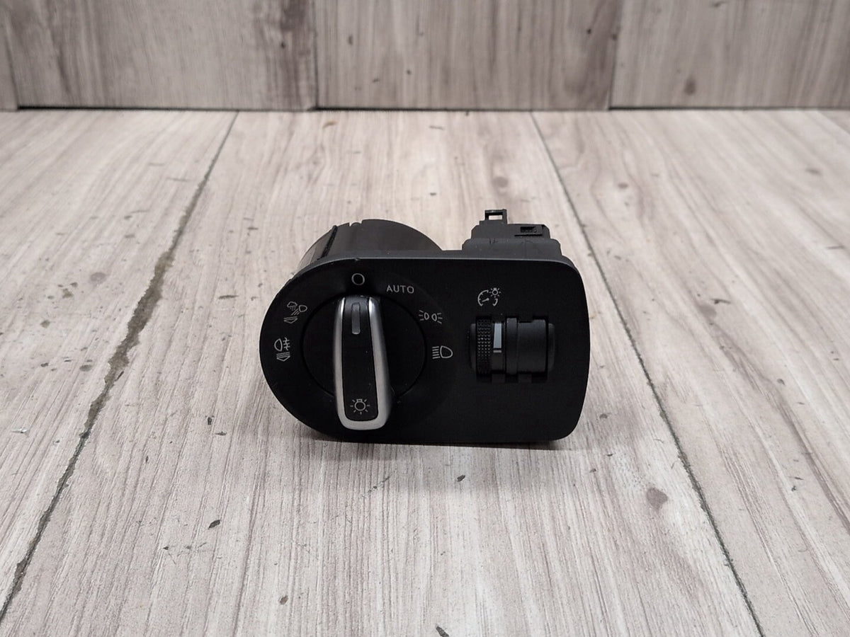 2015-2018 Audi Q3 8U Headlamp Switch 8P0919093 OEM