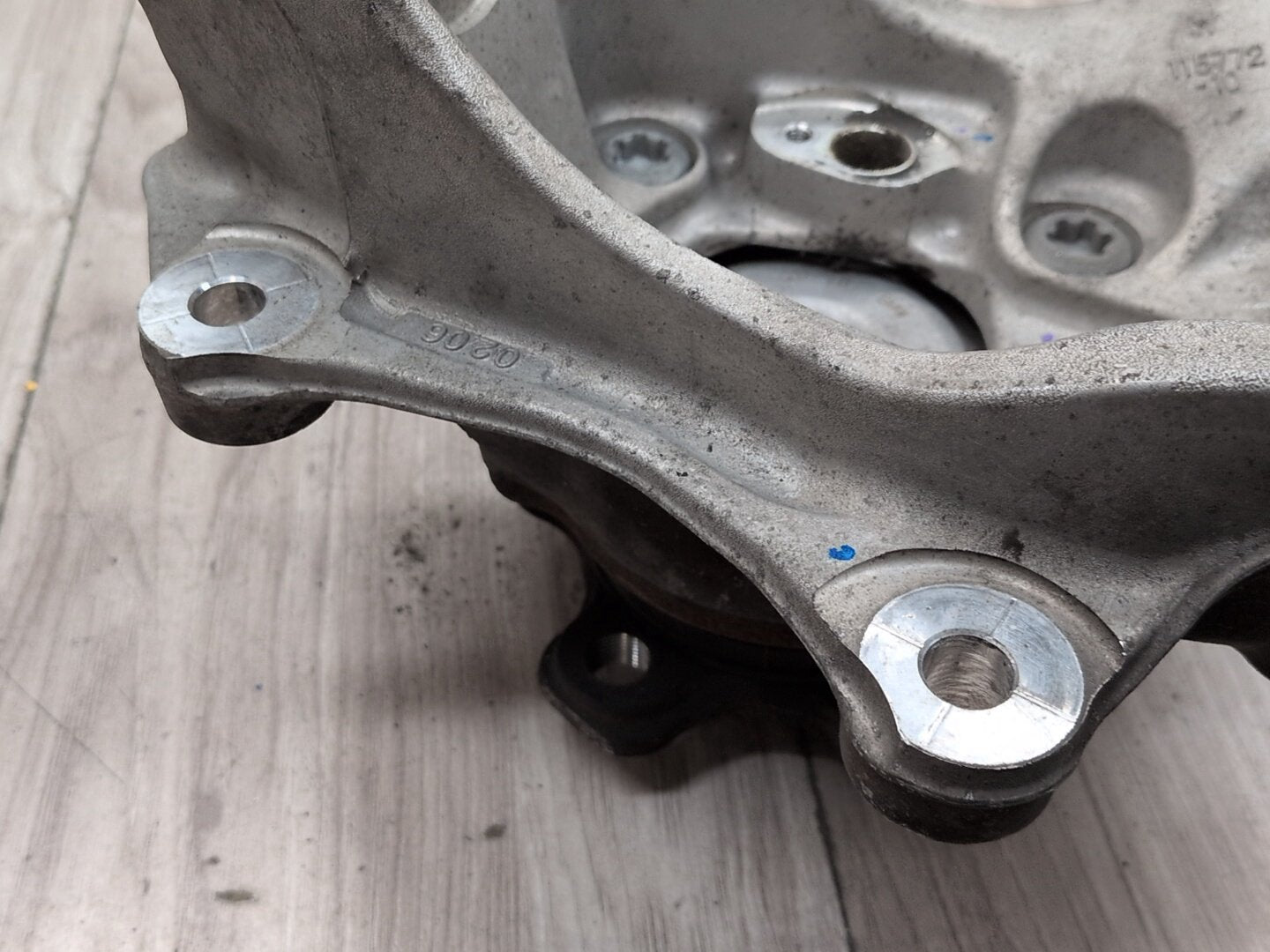 OEM BMW G20 G22 G23 330 M340 FRONT Left Driver Hub Spindle Knuckle Bearing RWD
