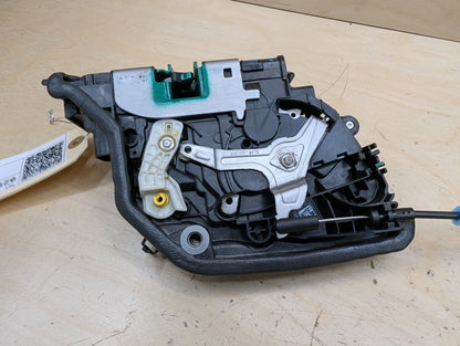 2015-2019 BMW X6 F16 Front Right Passenger Door Latch Lock Actuator 7362784