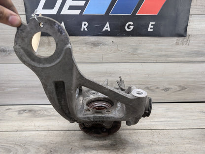 2009 - 2017 Audi Q5 8R Rear Right Passenger Spindle Knuckle w/ Bearing 8R0505432F EA888