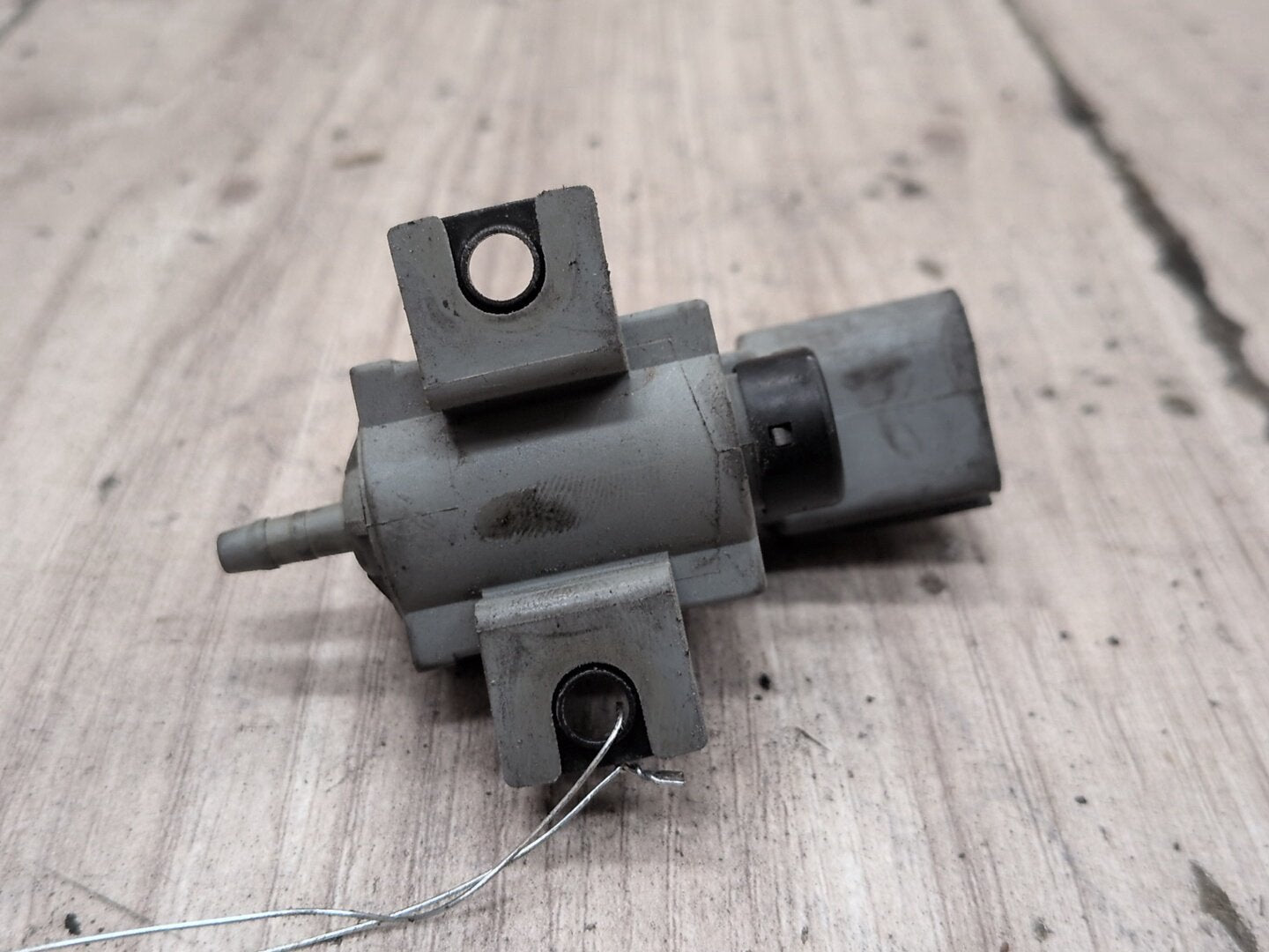 2008 - 2017 Audi S5 8T Turbo Boost Pressure Solenoid Valve 079906283D