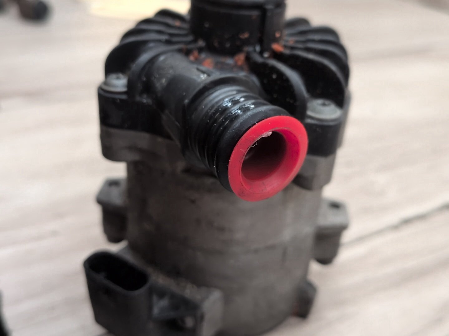 OEM BMW M5 M6 F10 F06 F12 F13 Radiator Auxiliary Water Pump S63 Engine