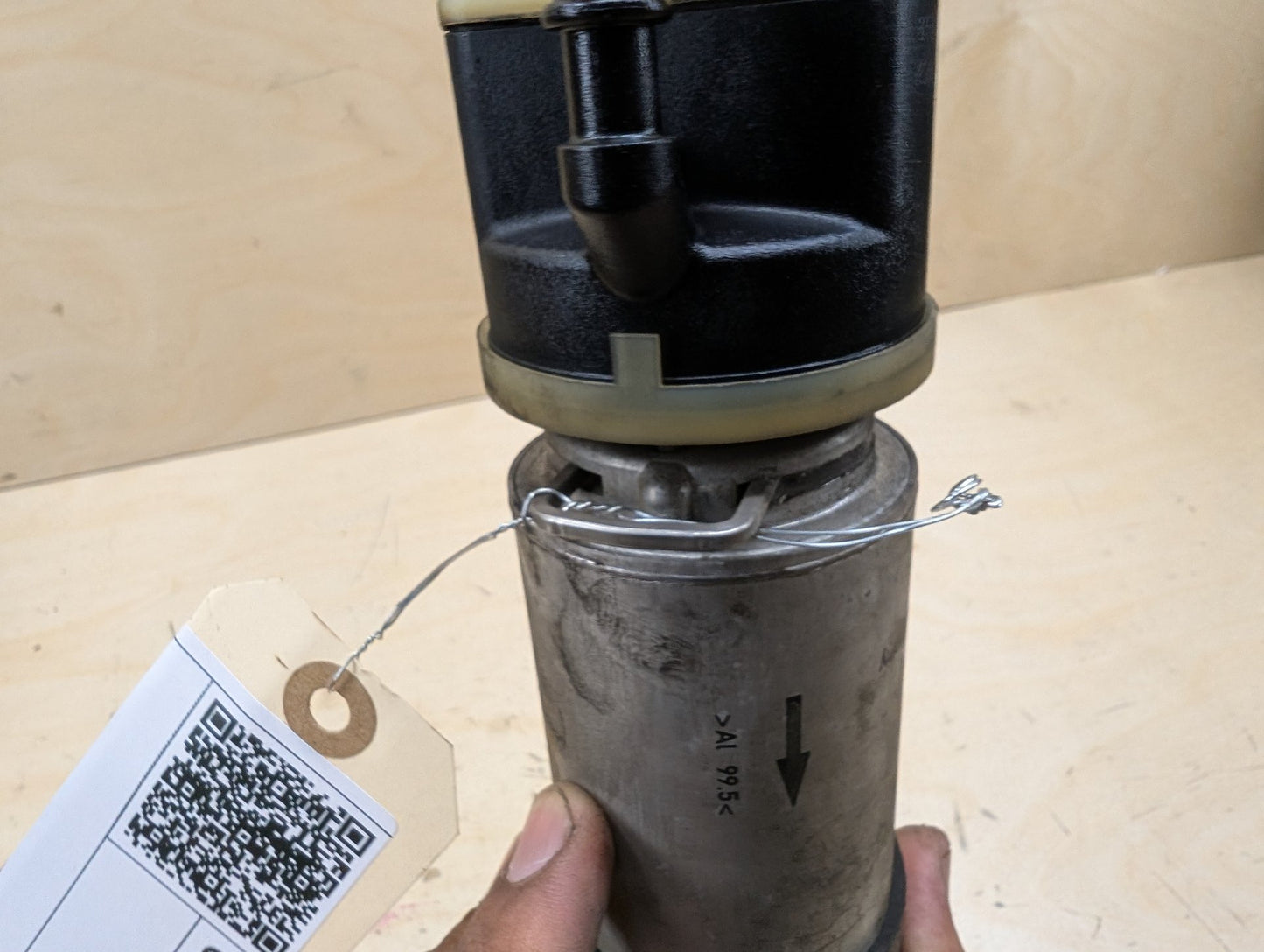 14-18 BMW 328i F30- Diesel Fuel Tank Reservoir Filter PN: 8572522