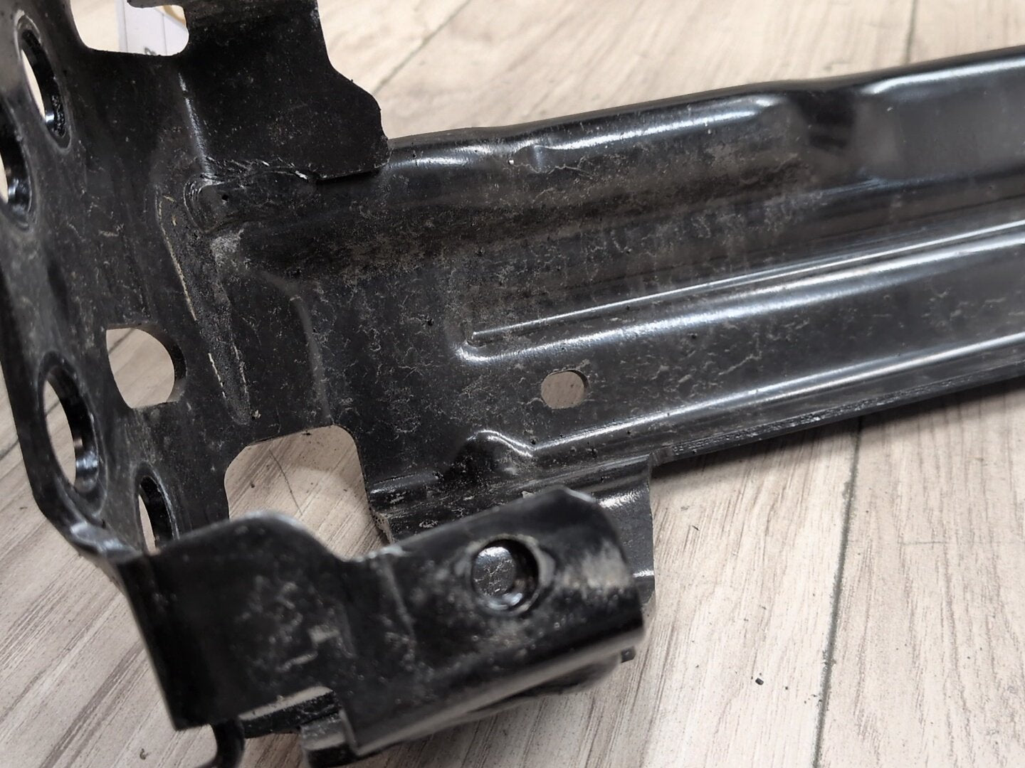 OEM BMW G20 G22 G23 G26 Front Left Driver Radiator Reinforcement Support Bracket