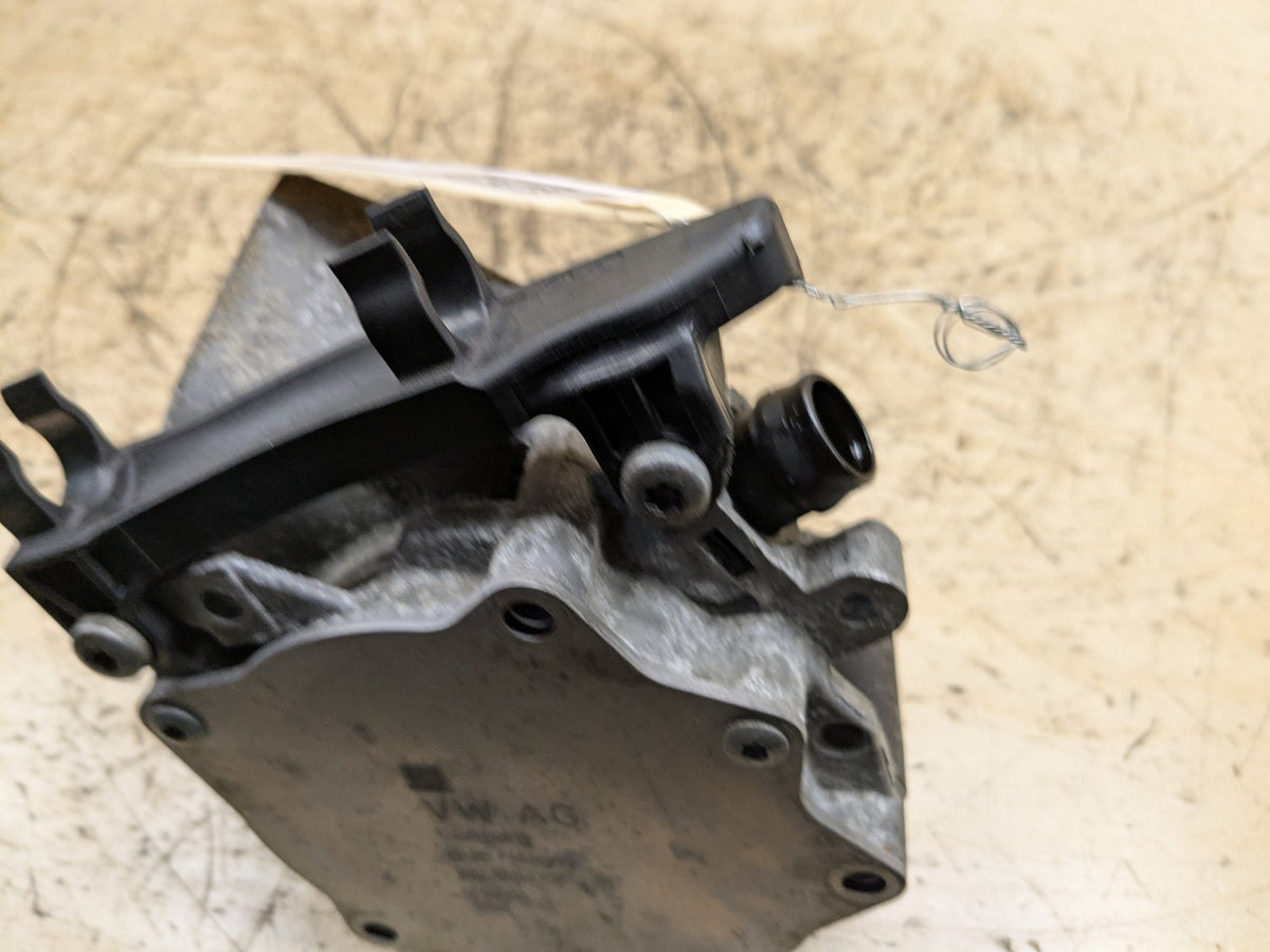 2012-2018 Audi C7 A6 CYNB Engine Motor Vacuum Pump 06L145100F