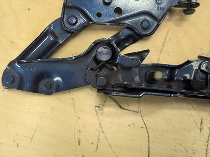 2019-2026 BMW X5 G05 Alarm Horns SET 7442770 OEM