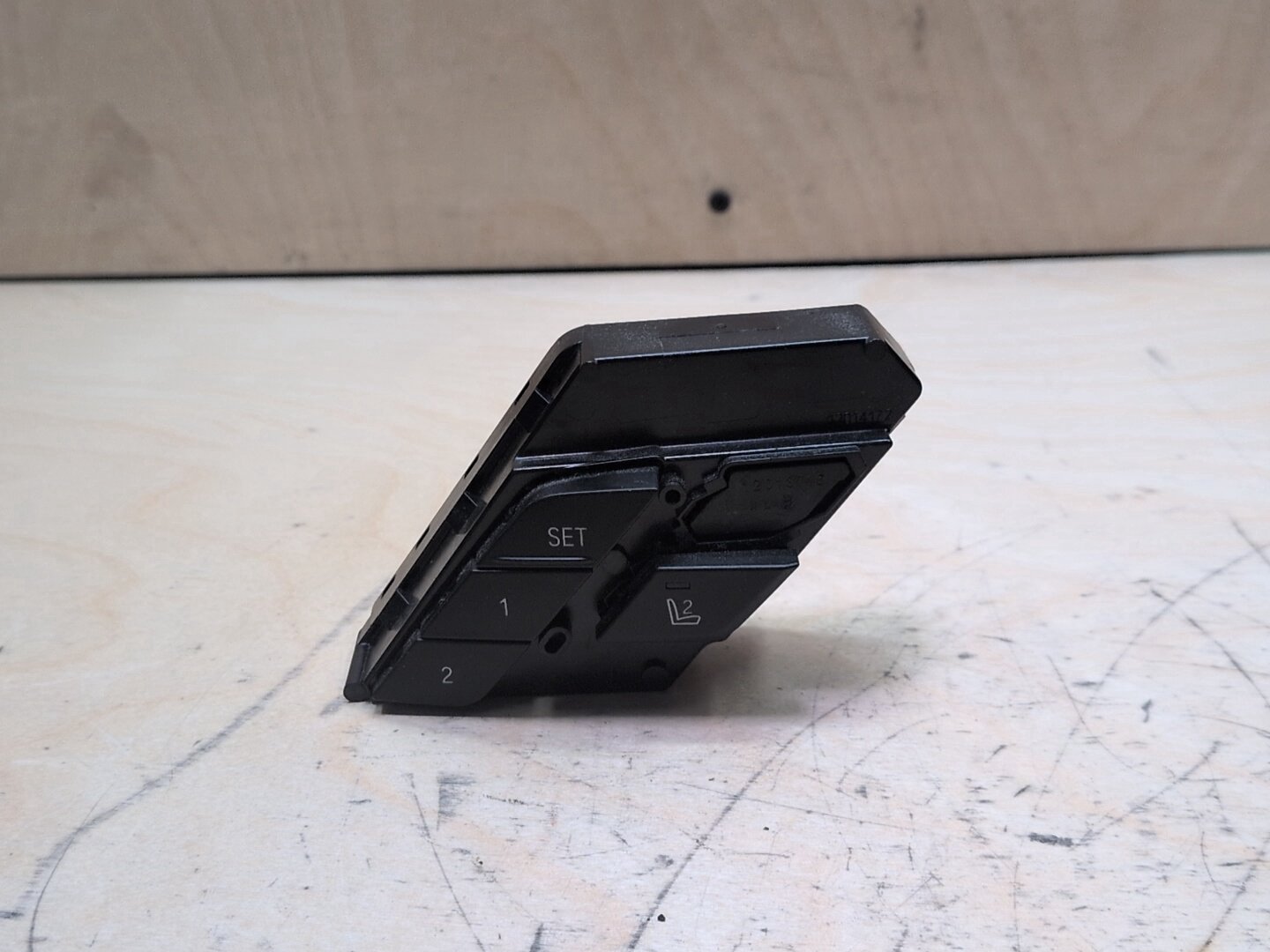 2019-2026 BMW X5 G05 Front Left Driver Seat Memory Switch 9436033 OEM