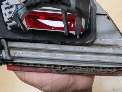 07-10 OEM BMW E93 328 335 M3 CONVERTIBLE Rear Right Passenger Inner Trunk Tail Light
