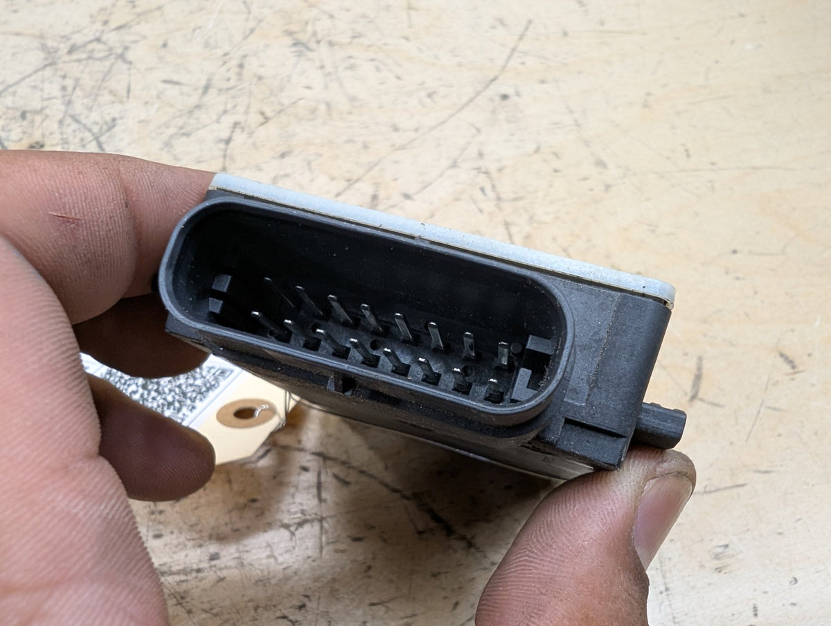 OEM BMW G01 G11 G2 G30 530 540 M550 740 750 X3 Blind Spot Radar Sensor Module
