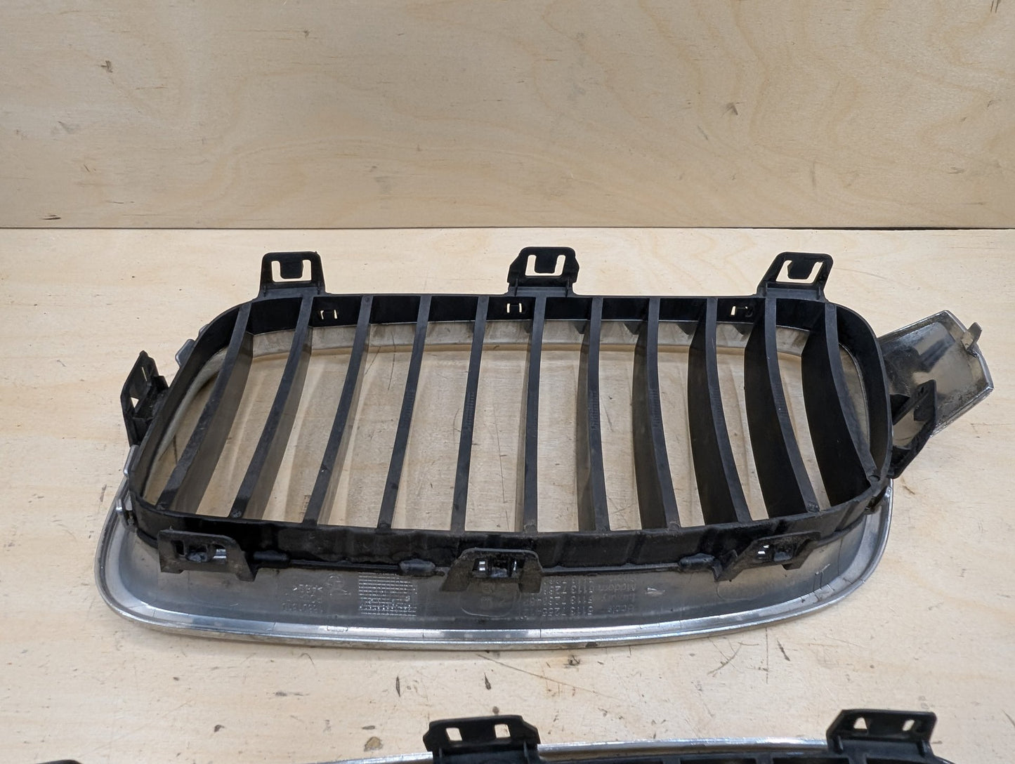 2012-2018 BMW 328i F30 SPORT Front Left Right Upper Bumper Cover Kidney Grilles SET 7260497