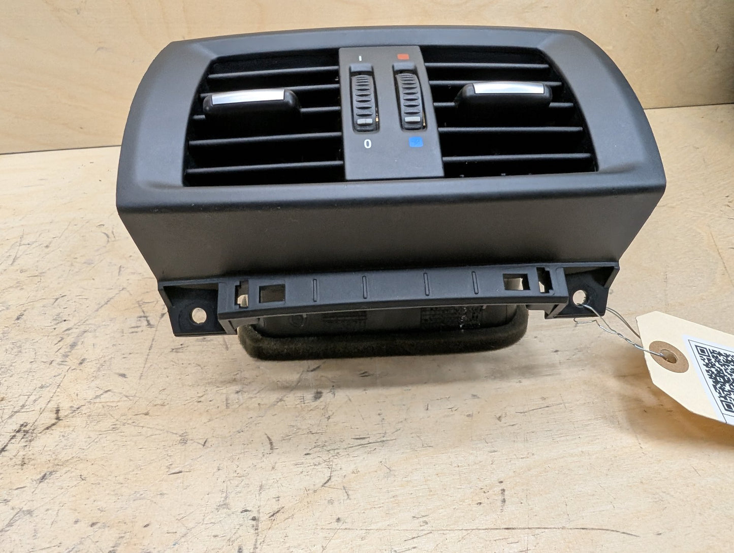 11-18 OEM BMW F25 F26 X3 X4 Rear Center Console AC Air Vent Grille Black