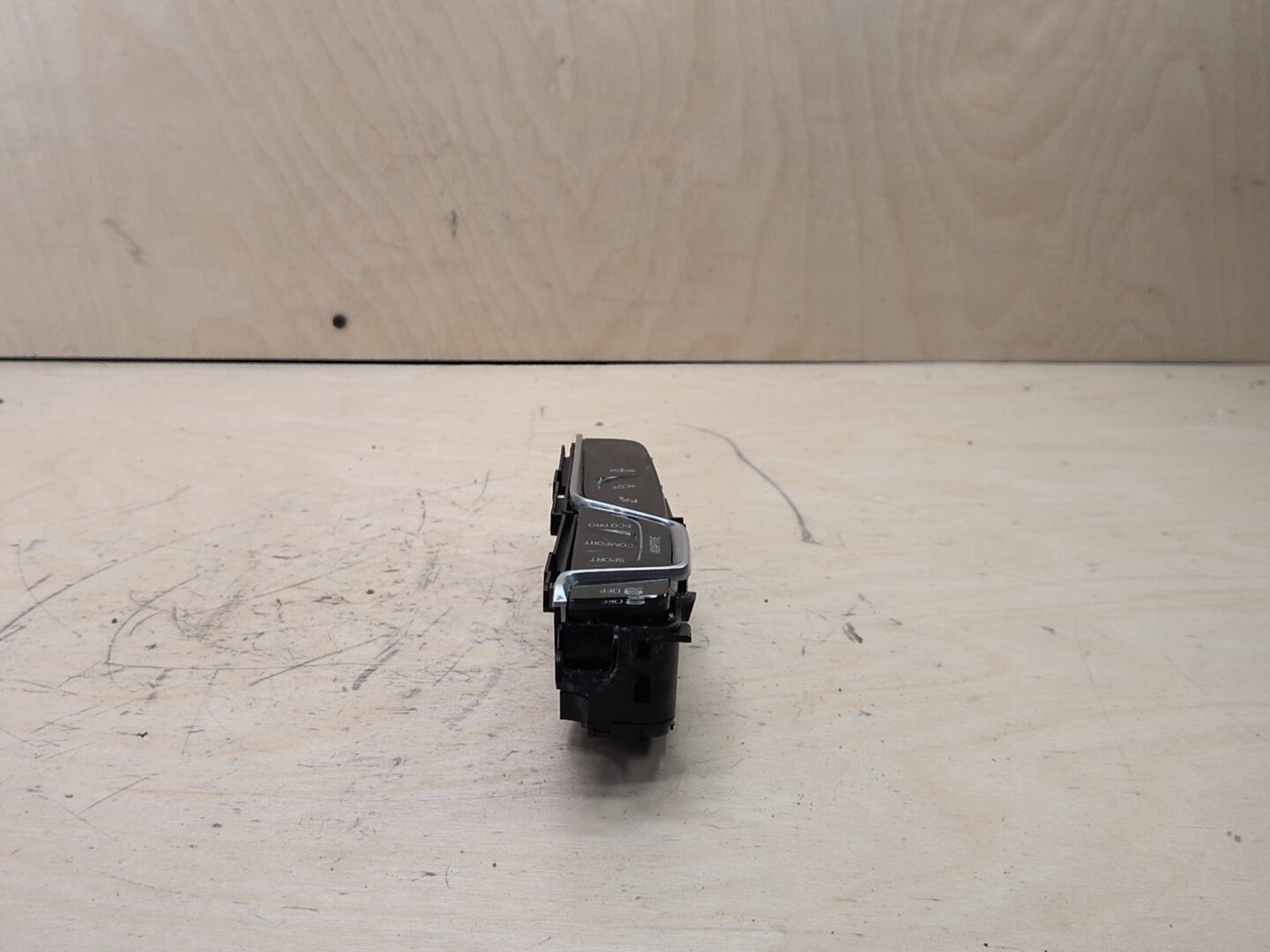 16-19 OEM BMW G11 G12 740 750 70 Center Console Operating Unit Traction Switch