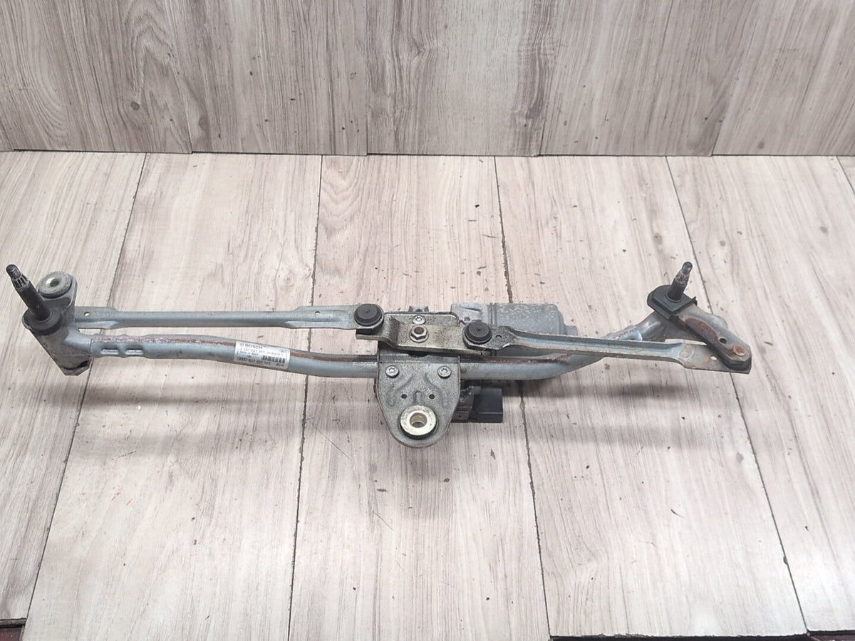 2015-2018 Audi Q3 8U Front Windshield Wiper Motor 8U1955119 OEM