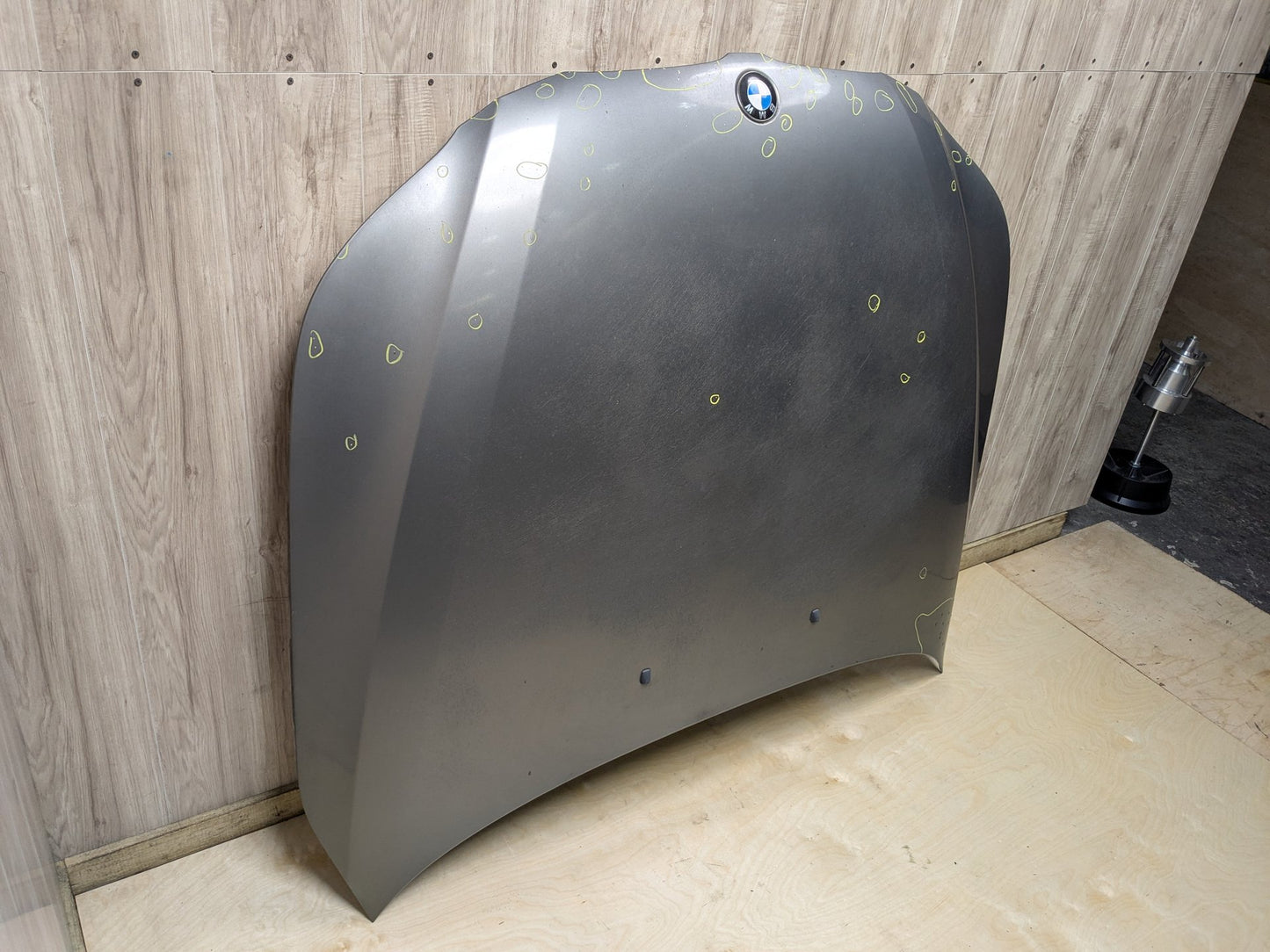 04-10 BMW E60 Hood Bonnet Shell Panel Grey A52