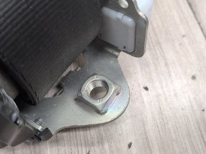 2015-2018 Audi Q3 8U Rear Left or Right Seatbelt Seat Belt Retractor 8U0857805A