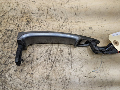 2008-2013 BMW 135i E88 Front Right Passenger Door Handle 7207558