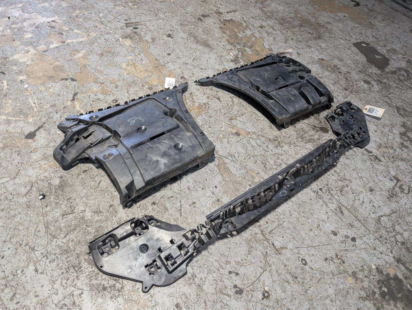 2017-2023 BMW 530i G30 Rear Left Right Center Bumper Support Brackets SET 7387297