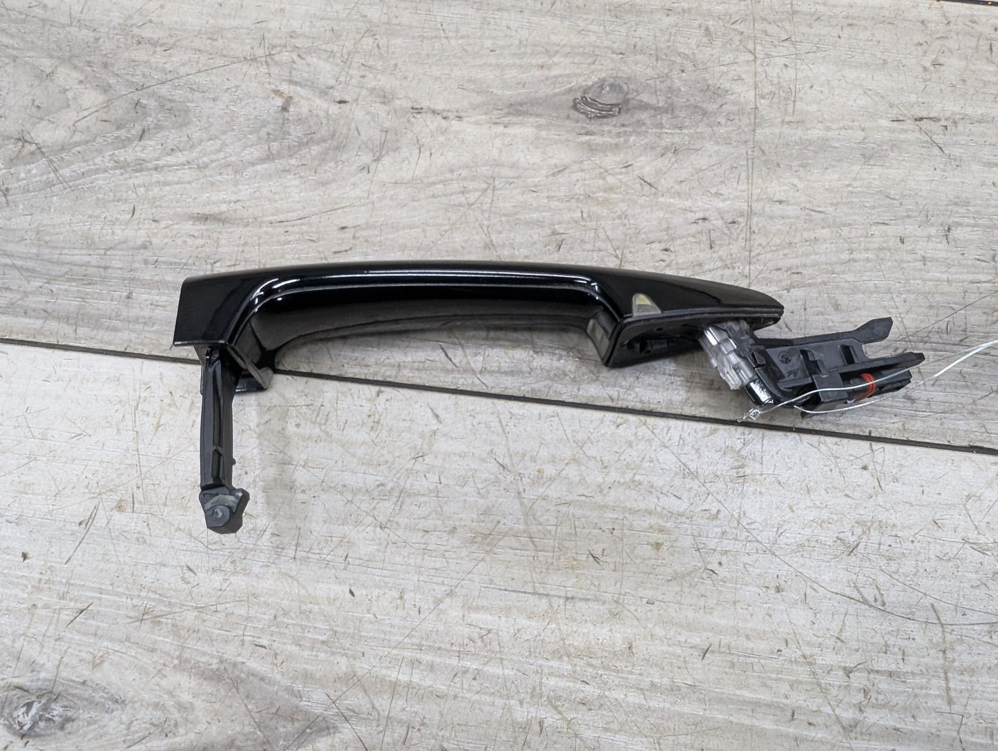 2014 - 2018 BMW X5 F15 Front or Rear Right Passenger Exterior Door Handle w/ Comfort Access 7422108 N63B