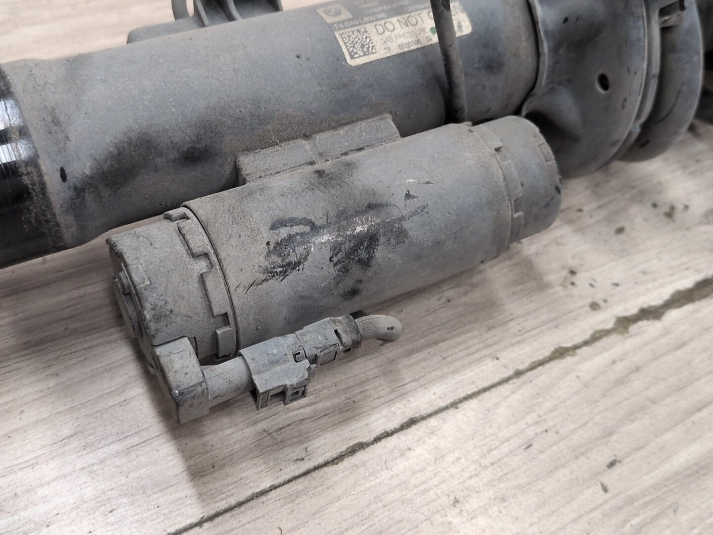 17-23 OEM BMW G30 M550iX Front Right Passenger Spring Strut Shock Absorber VDC