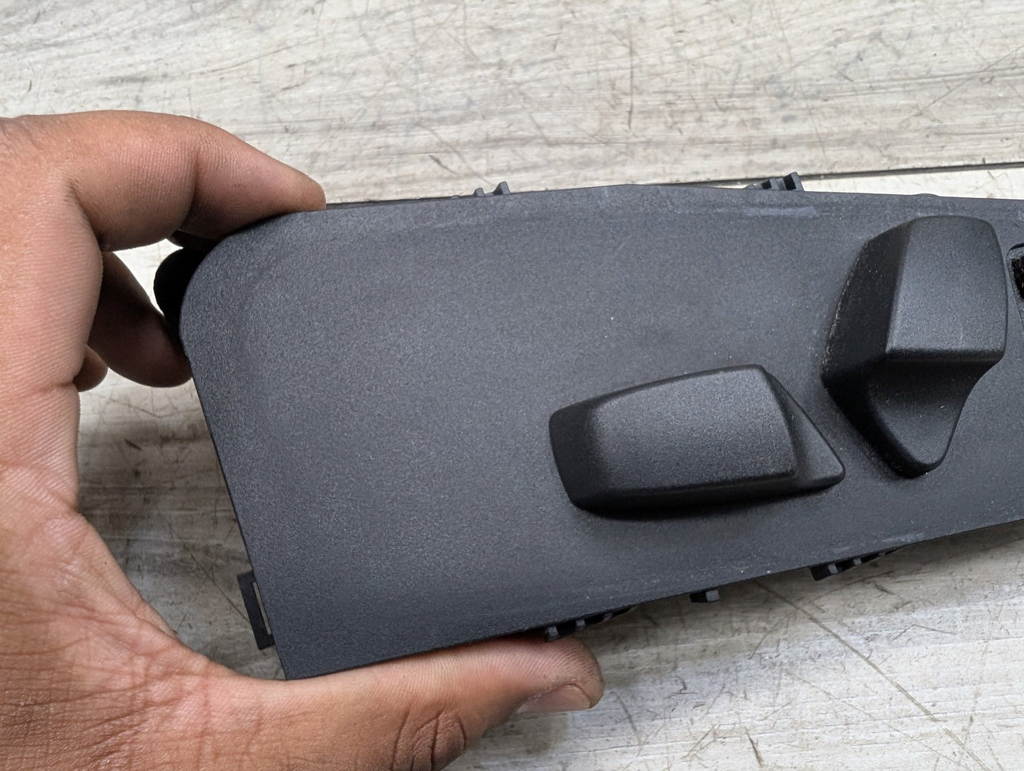 2007 - 2013 BMW X5 E70 Front Left Driver Seat Control Switch 6950767 N62B48B