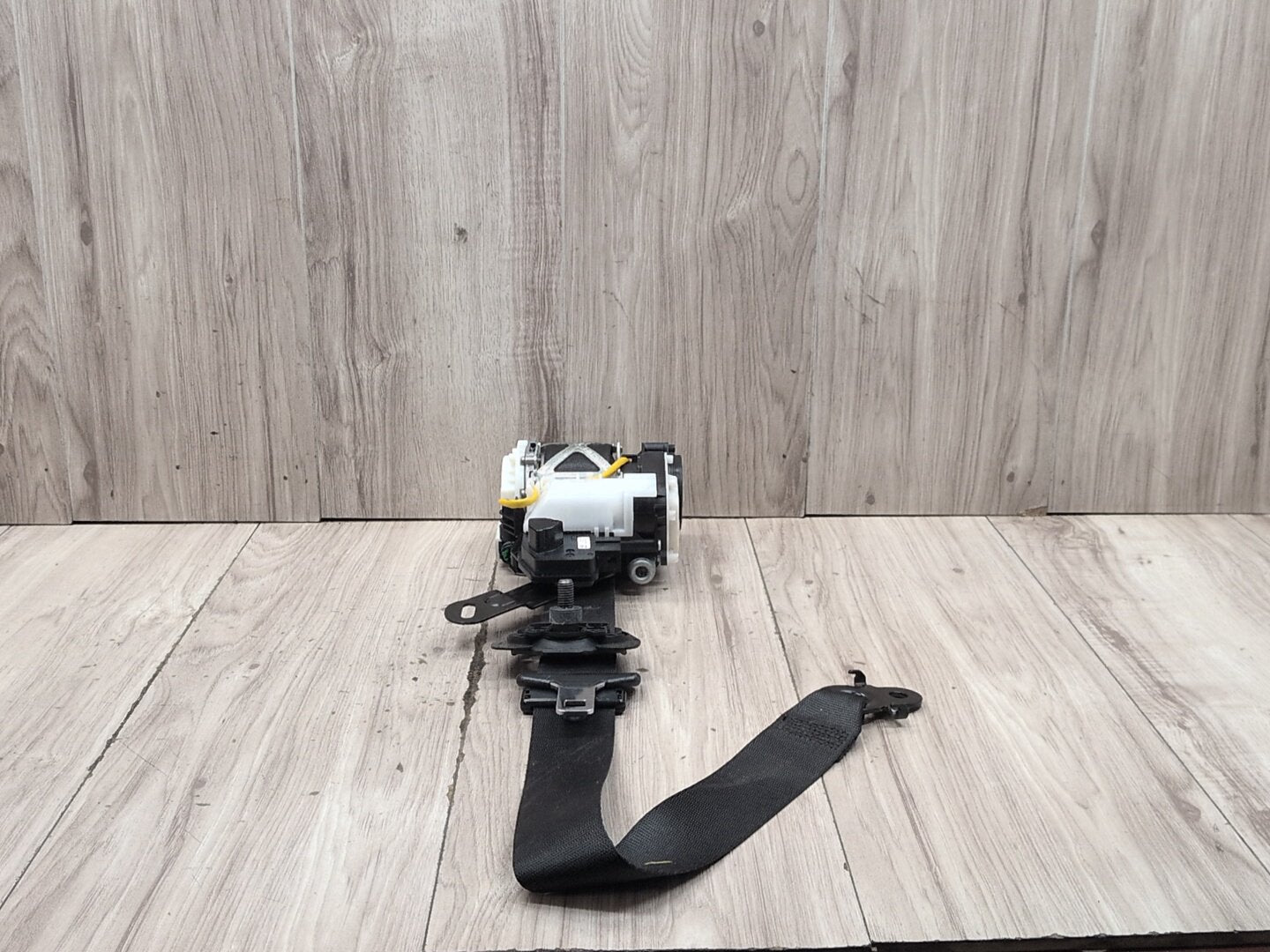 16-22 OEM BMW G11 G12 740 750 M760 Front Left Driver Seat Belt Retractor Black