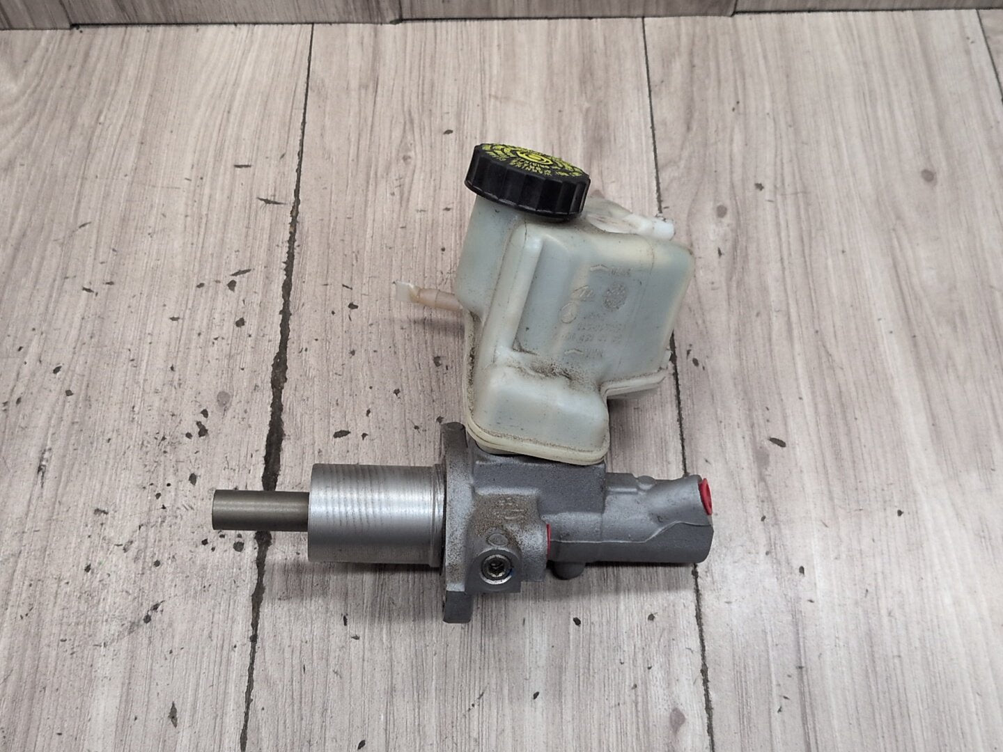 2009-2012 Mercedes-Benz E550 W212 Brake ABS Cylinder A2044300002 OEM