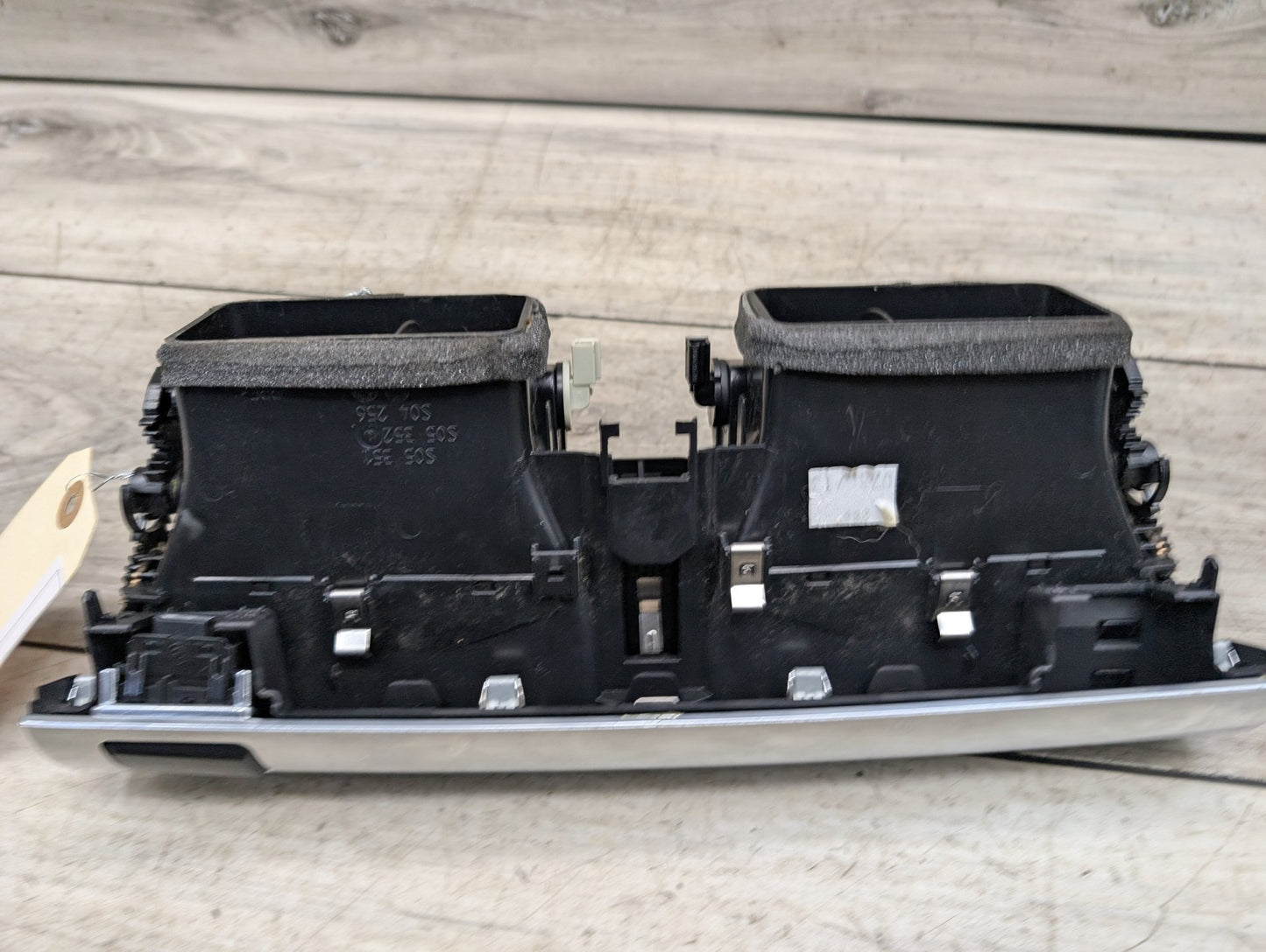 2007-2013 BMW X5 E70 Dashboard Dash Board Middle Center Air Vent 9210705