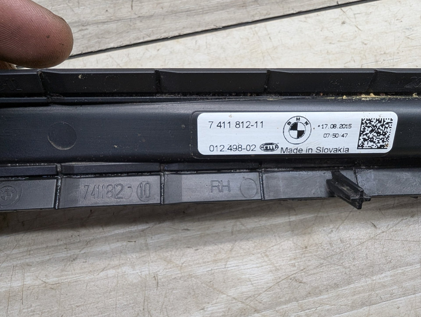 2016-2022 BMW 750Li G12 Right Passenger Side Skirt Rocker Panel Carpet Light Module 7370180